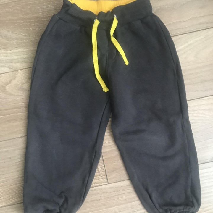 Спортивные утеплённые штаны на мальчика р.110