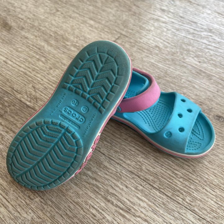 Сандали кроксы Crocs