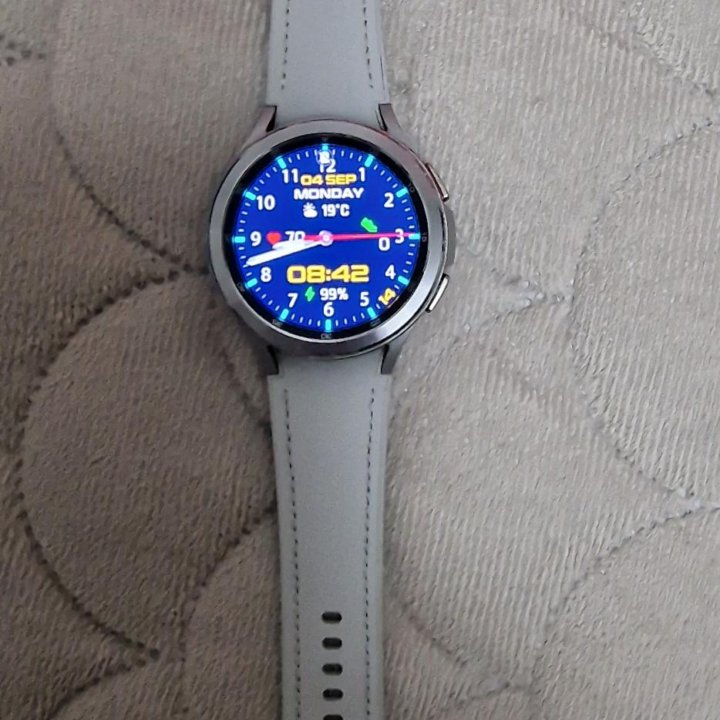 Продам часы Samsung Watch 4 classic 46 mm