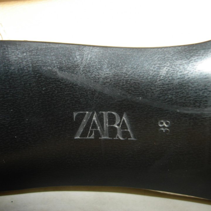 Полусапожки Zara 38 разм.