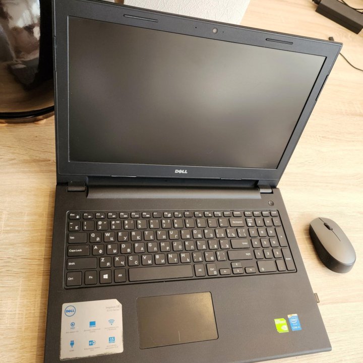 Dell, core i3, 8gb, SSD+HDD, nvidia gt820m