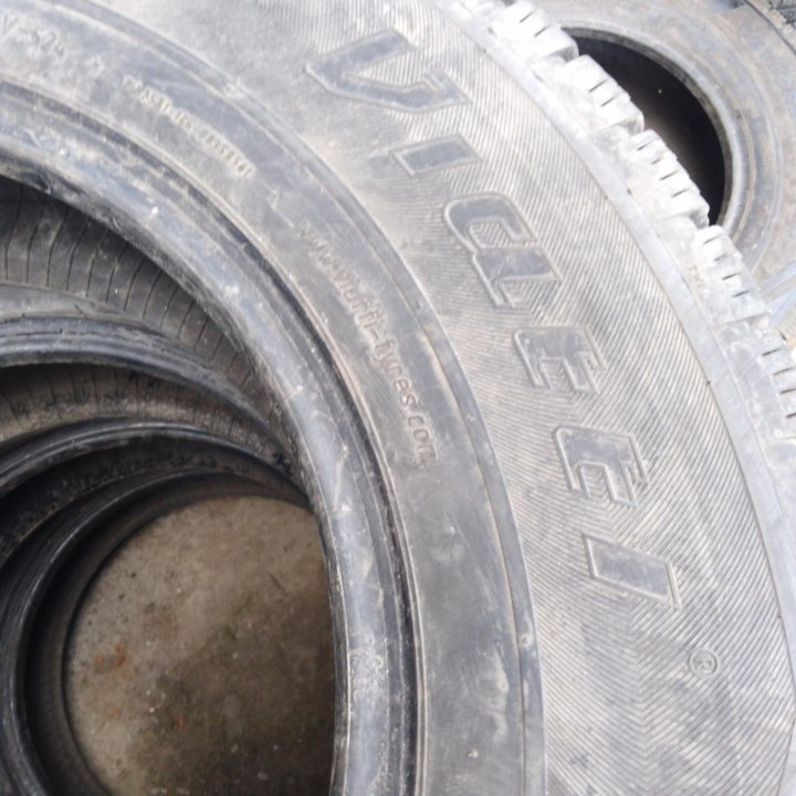 235 /65 R16C