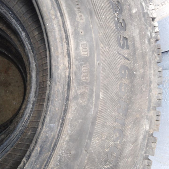 235 /65 R16C