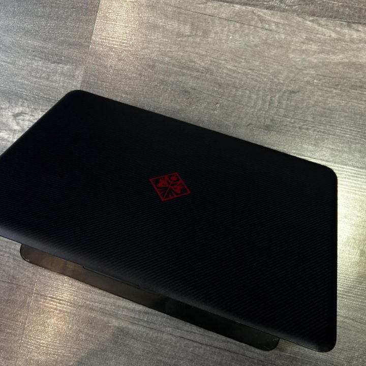 Продам игровой HP OMen 15