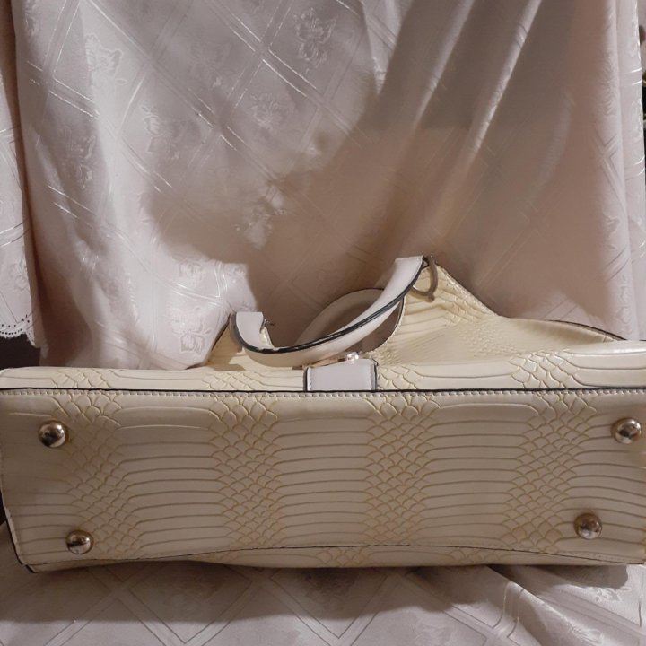 Женская сумка.