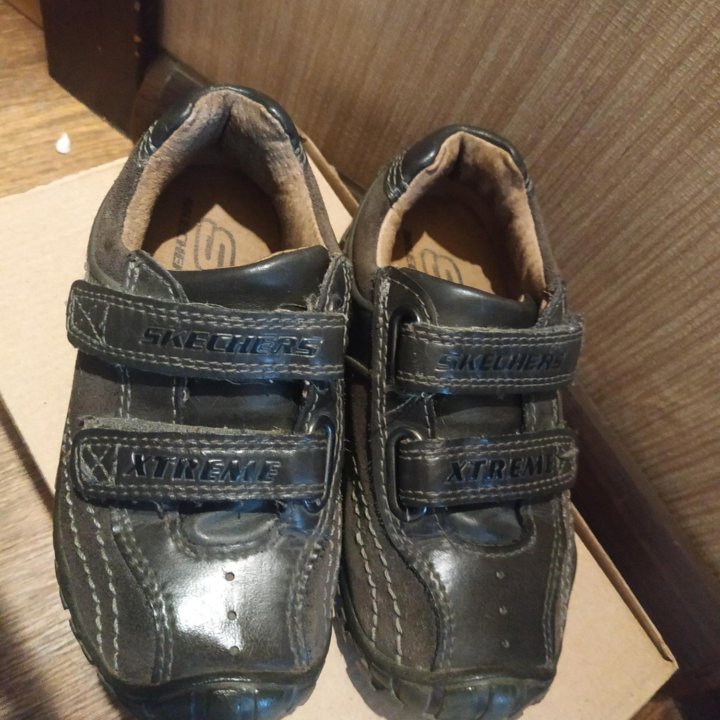 Кроссовки Sketchers