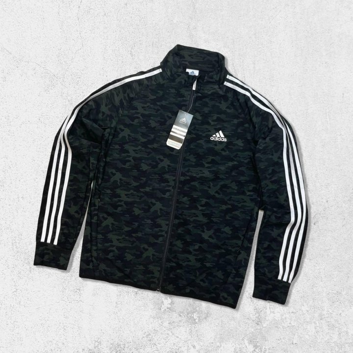 Спортивный костюм Adidas