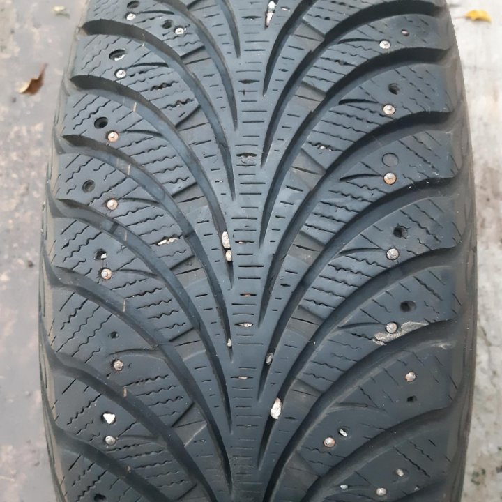 Зимние шины 225/60R17 Good year