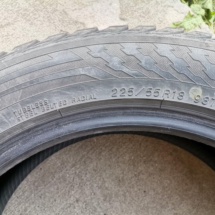 Шины Yokohama 225/55 R18 98H