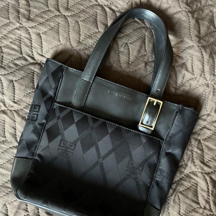 Сумочка Givenchy