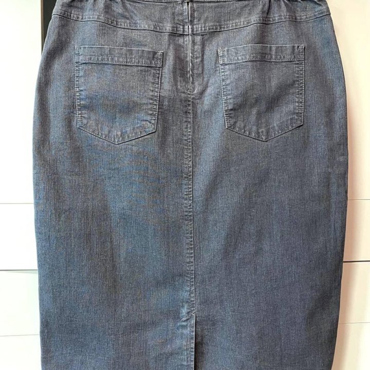 Новая джинсовая юбка с бусинами M.collection