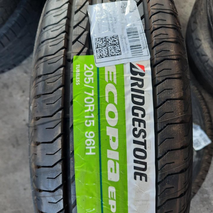 Bridgestone EP850 - 205/70/15 новые