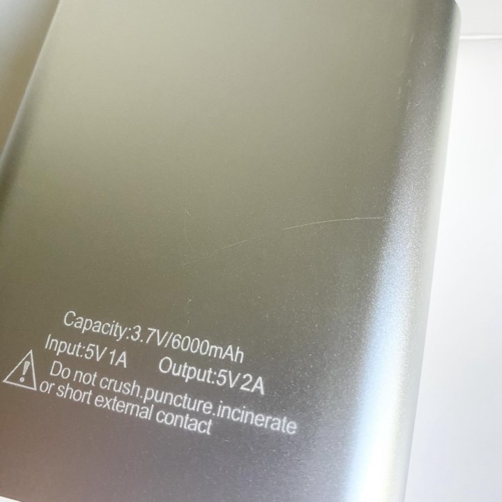 Внешний аккумулятор 6000 mah новый