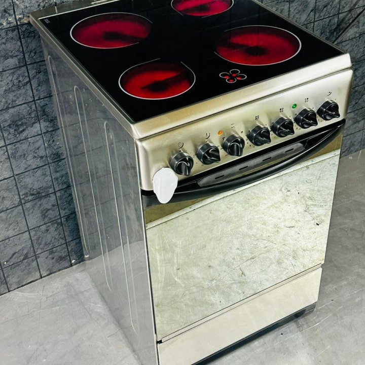 Плита электрическая Hotpoint Ariston