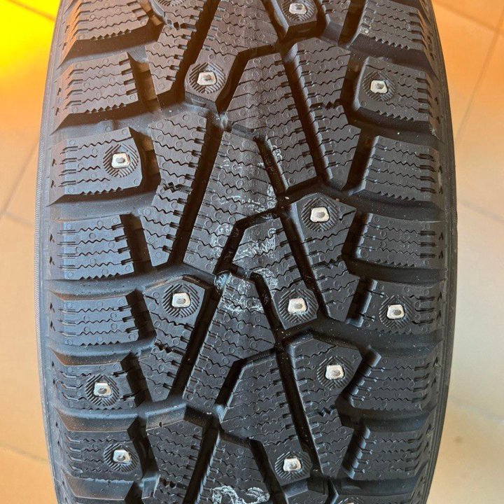 Pirelli Ice Zero 185/65 R15 92T