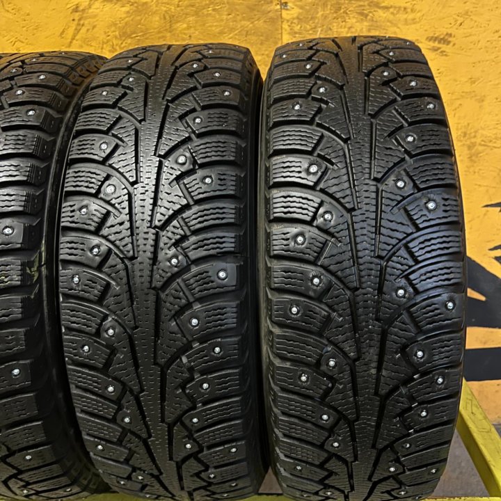 Зимние шины Nokian Nordman 5 R15 Все шипы