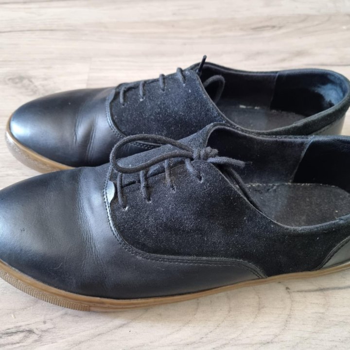 Кожаные ботинки