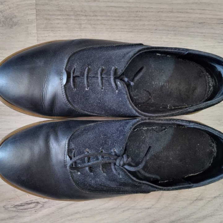 Кожаные ботинки