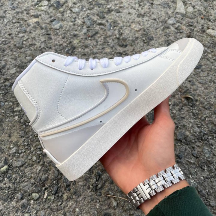 Nike Blazer 77