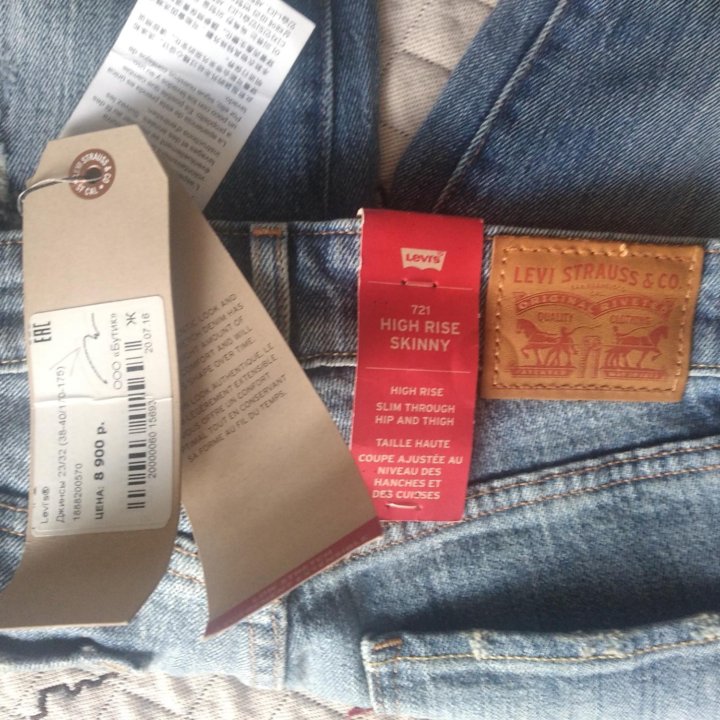 Levi's w 23 L32 новый оригинал