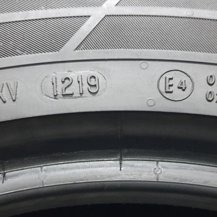 215/60R17 96H Continental ContiCrossContact LX