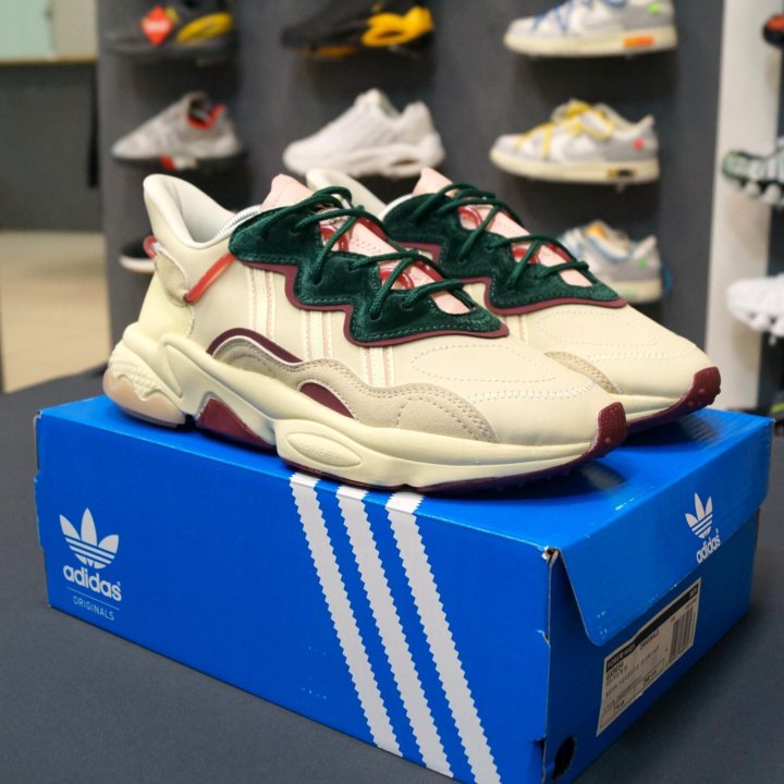 Кроссовки Adidas Ozweego