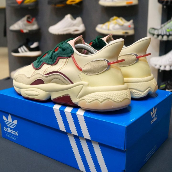 Кроссовки Adidas Ozweego