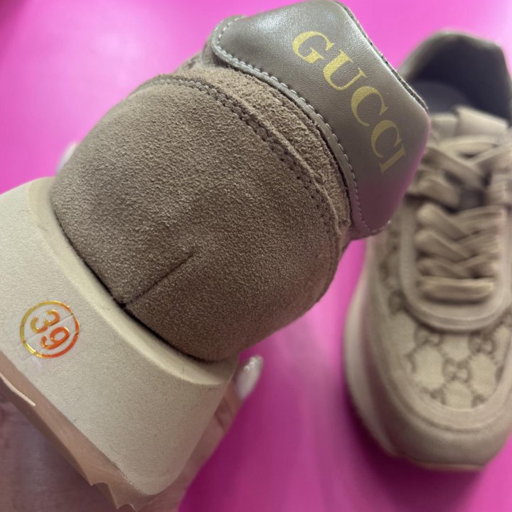 Кроссовки Gucci 40