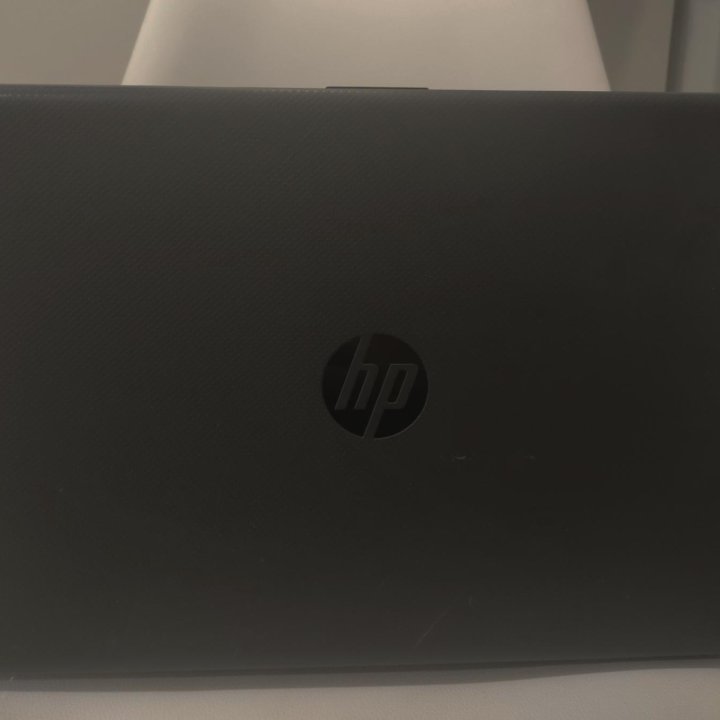 Ноутбук hp 250 G7