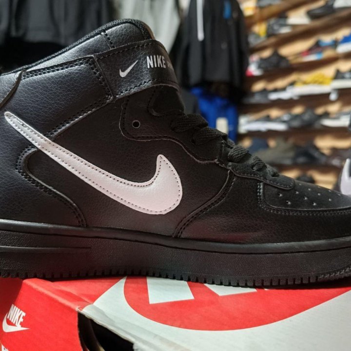 Кроссовки Nike Air Force 1 07