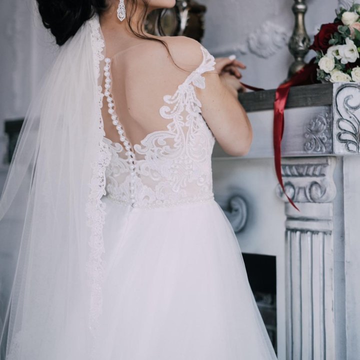 Свадебное платье