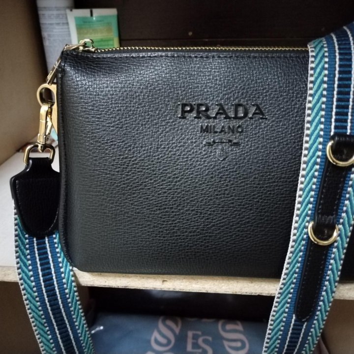 Сумка Prada (реплика бренда)