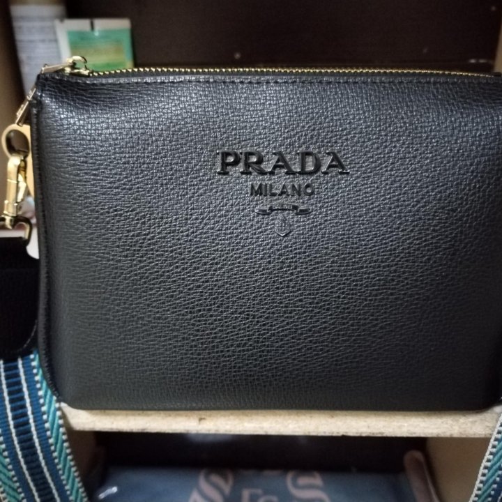 Сумка Prada (реплика бренда)