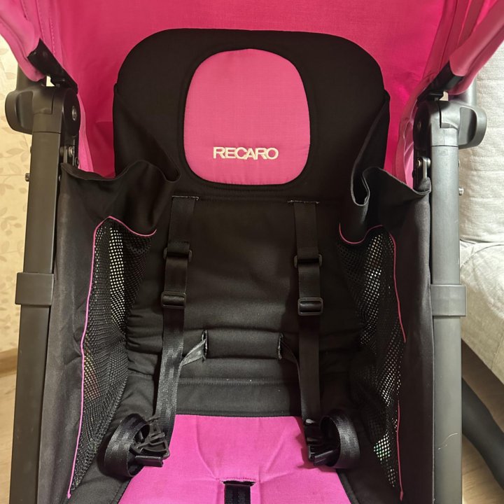 Прогулочная коляска Recaro