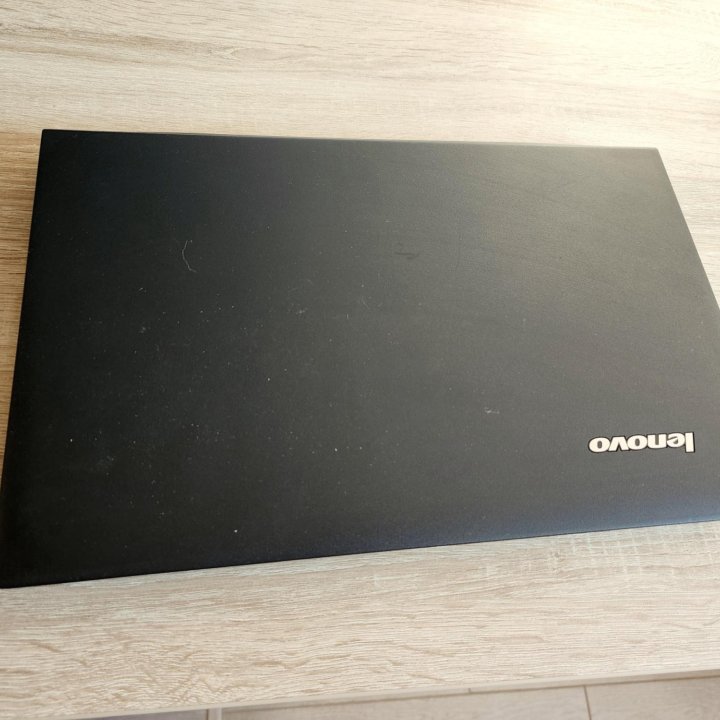 Lenovo B590, core i5, 8gb, 512SSD, nvidia gt740m