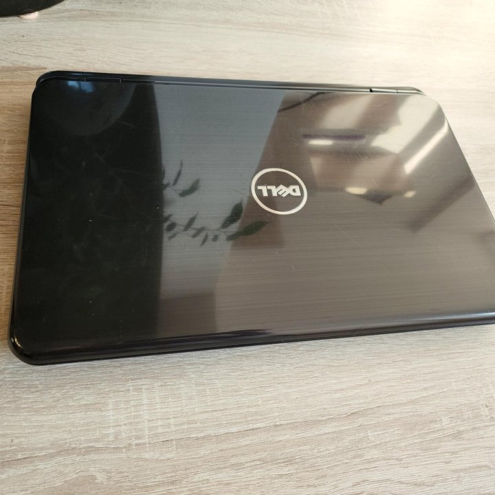 Dell N5110, core i5, 8gb, nvidia gt525m