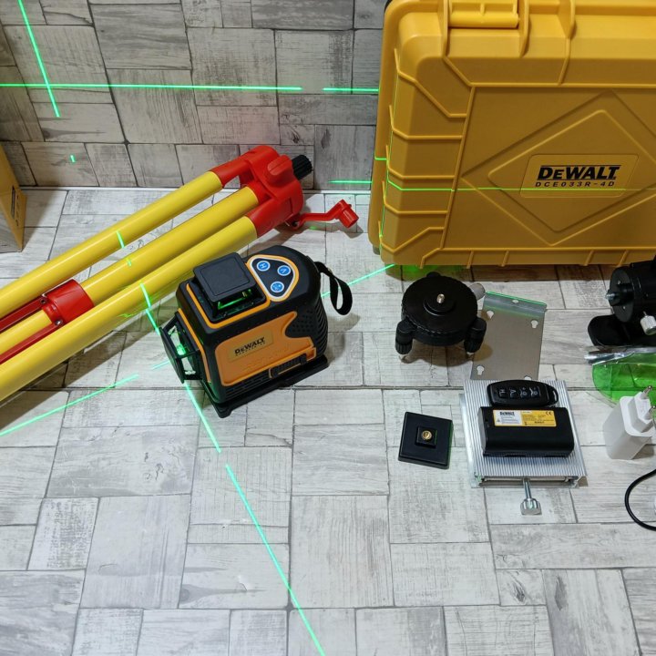 Лазерный уровень dewalt 4 d 350 ( со штативом)