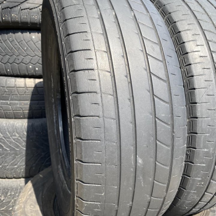 215/65 R16 Yokohama BluEarth RV-01