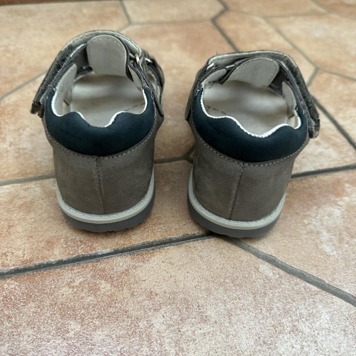 Сандалии Котофей