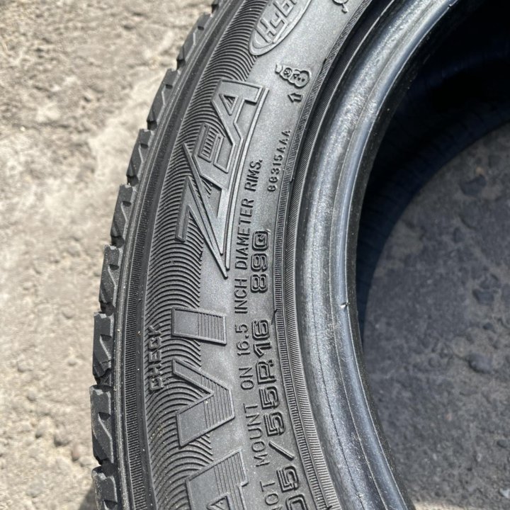 Goodyear Ice Navi Zea Hubrid 205/55 R16 2шт