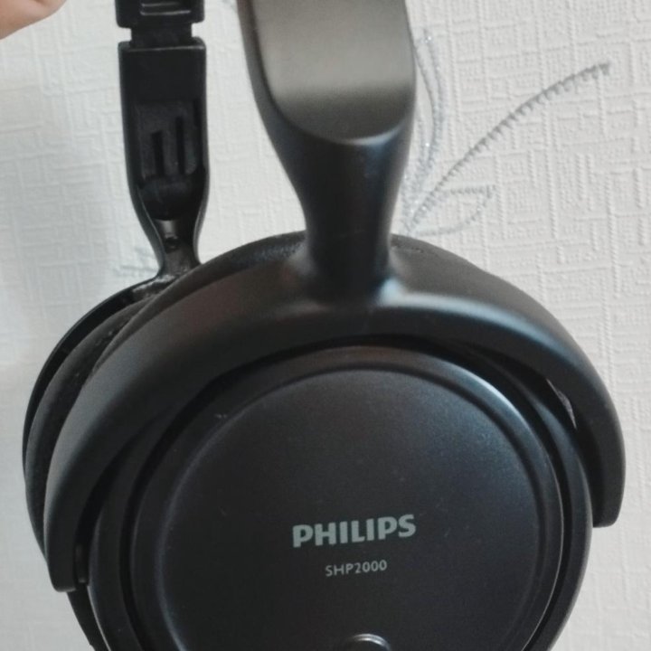 Наушники  Philips SHP2000