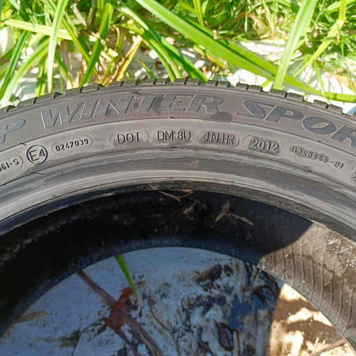 Dunlop 245/45 R18