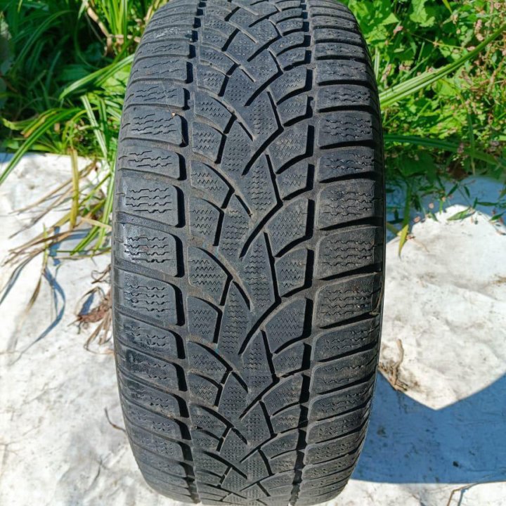 Dunlop 245/45 R18