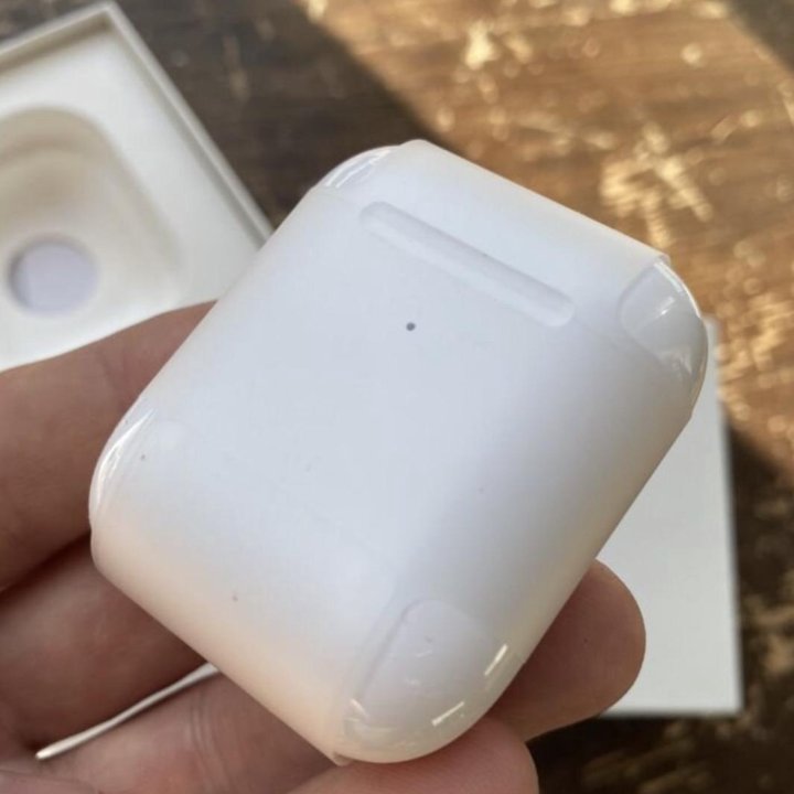 Apple AirPods 2