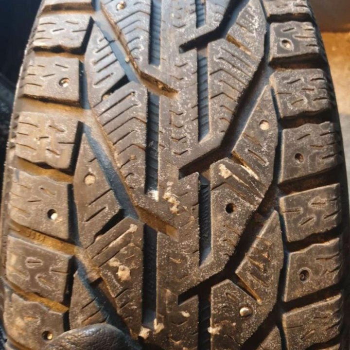 Tigar All Season 215/65 R17 103T . Зима .