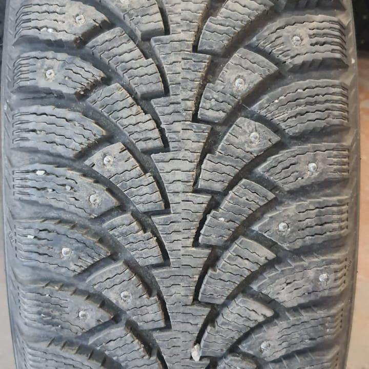 225/45 R17 шина зимняя Нокиан Хаккапелита-4 1шт