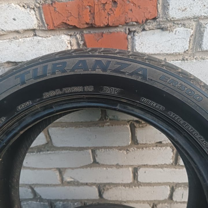 Bridgestone Turanza ER300 205/55 R16