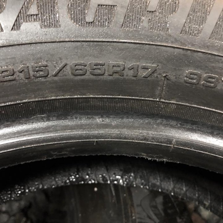 215/65/17 Goodyear UltraGrip Ice Arctic SUV. 1шт