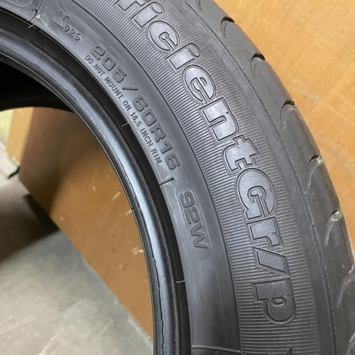 Goodyear Efficintgrip RunFlat 205/60 R16 1шт