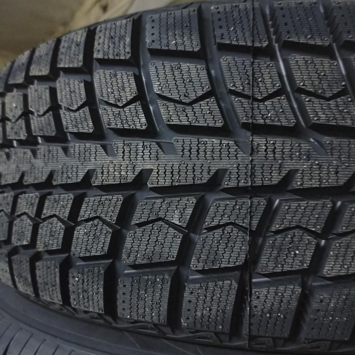 Зимняя резина 225/60R-17